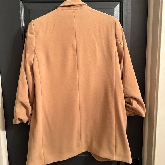 Express Women's Camel Blazer - Picture 3 of 3